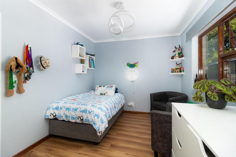 5 Bedroom Property for Sale in Vredekloof Western Cape